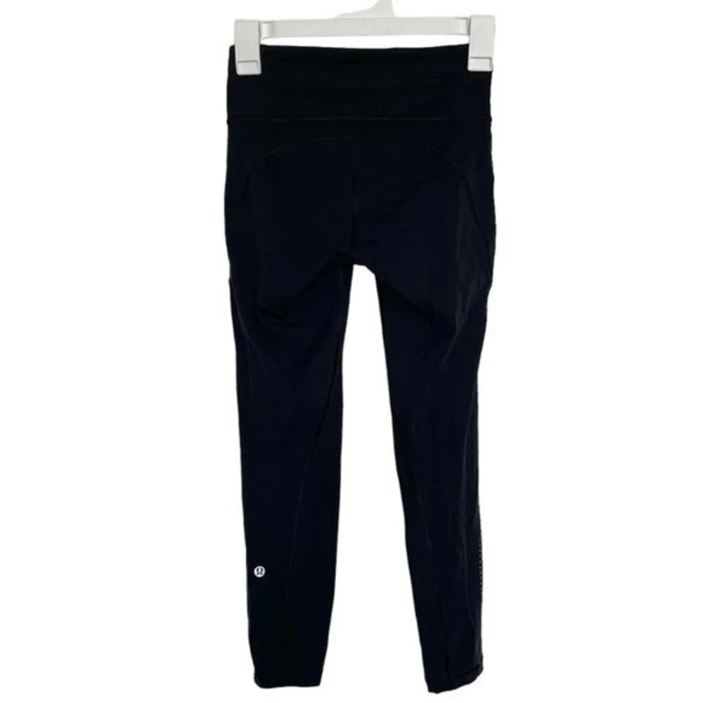 Lululemon Womens Extra Mile Crop Reflective Black Leggings Crop Size 2 Running